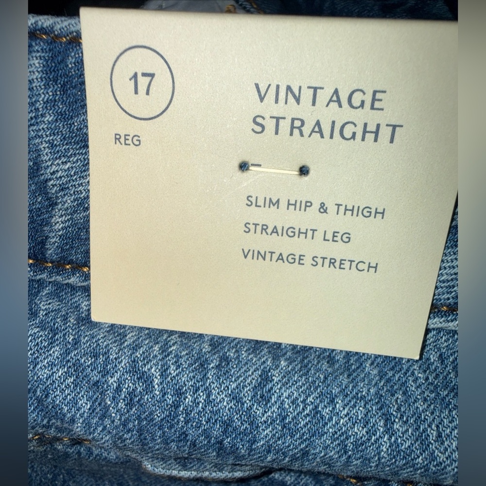 Womens Vintage Straight Jeans 
Medium Wash 
Universal Thread
Sz 17
New with Tag - Picture 5 of 7